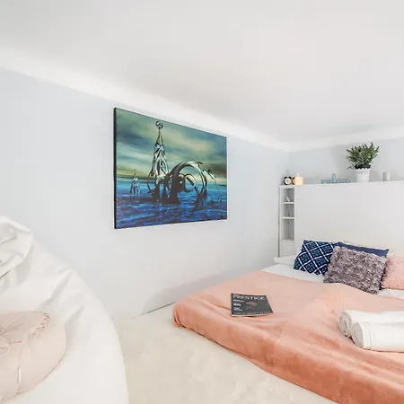 Bpr Stylish Mosaic With Terrace