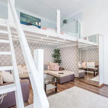 Bpr Stylish Mosaic With Terrace Apartman *